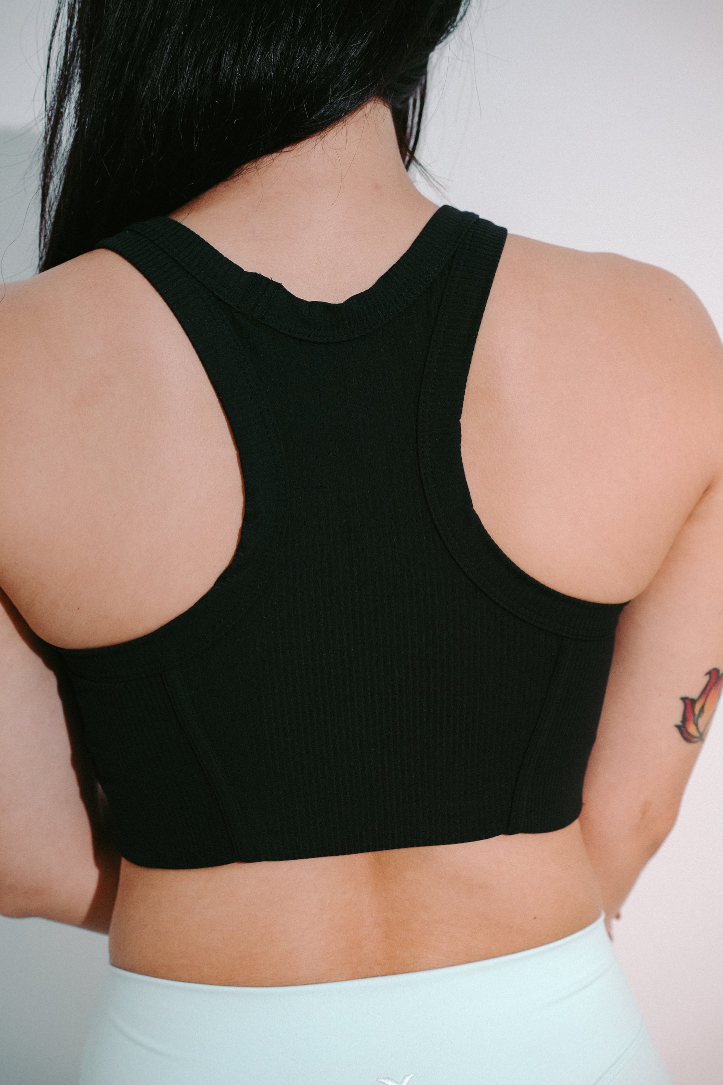 The Halo Ribbed Crop - Overcast