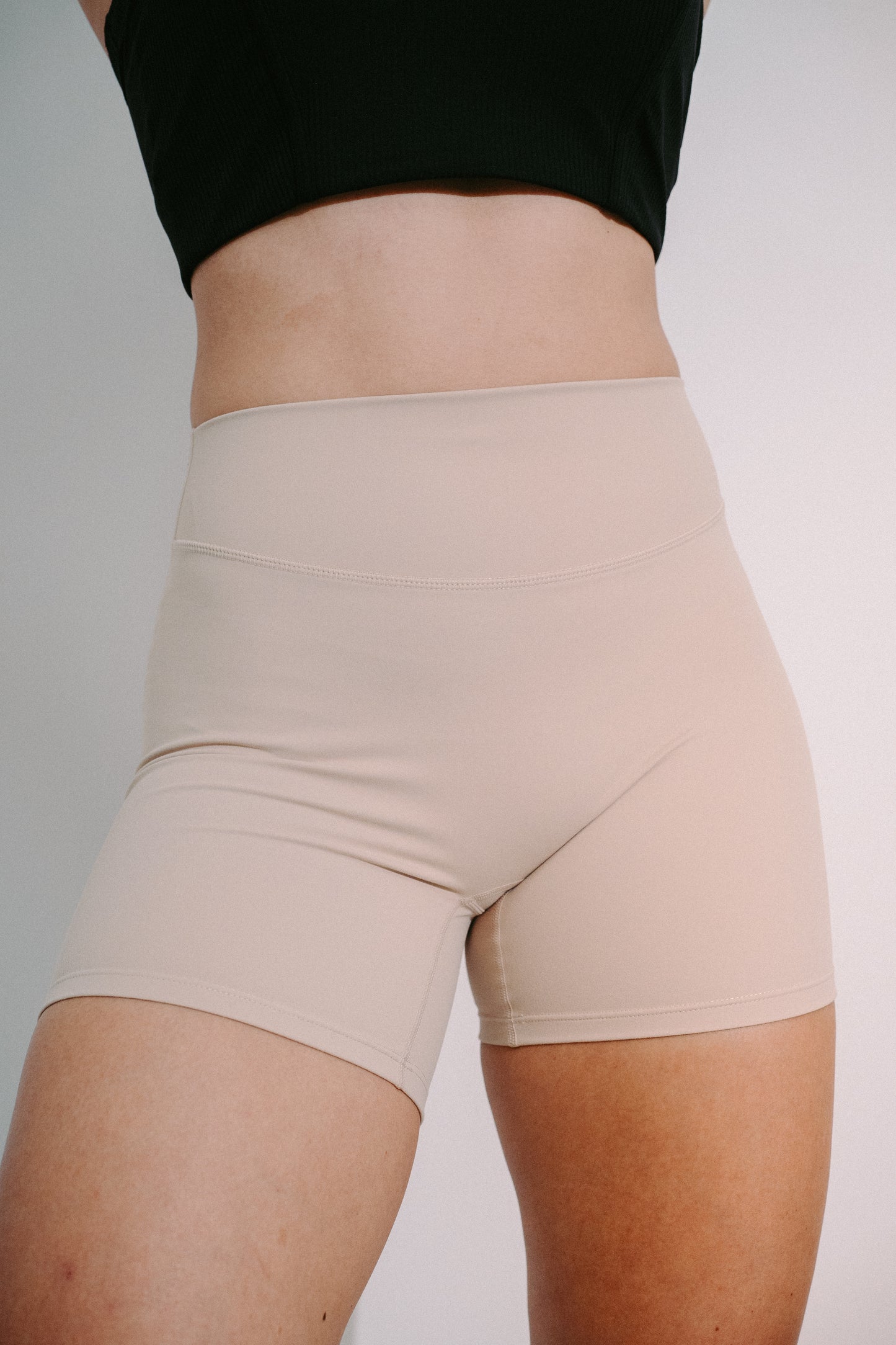 Halo-lite 4.5" Shorts - Pure Light