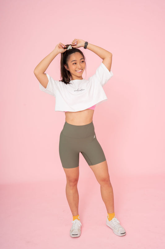 AUROLA Dream Collection Workout Shorts for Women Scrunch Seamless Soft High  Waist Gym Shorts, Naval Academy, M : : Fashion